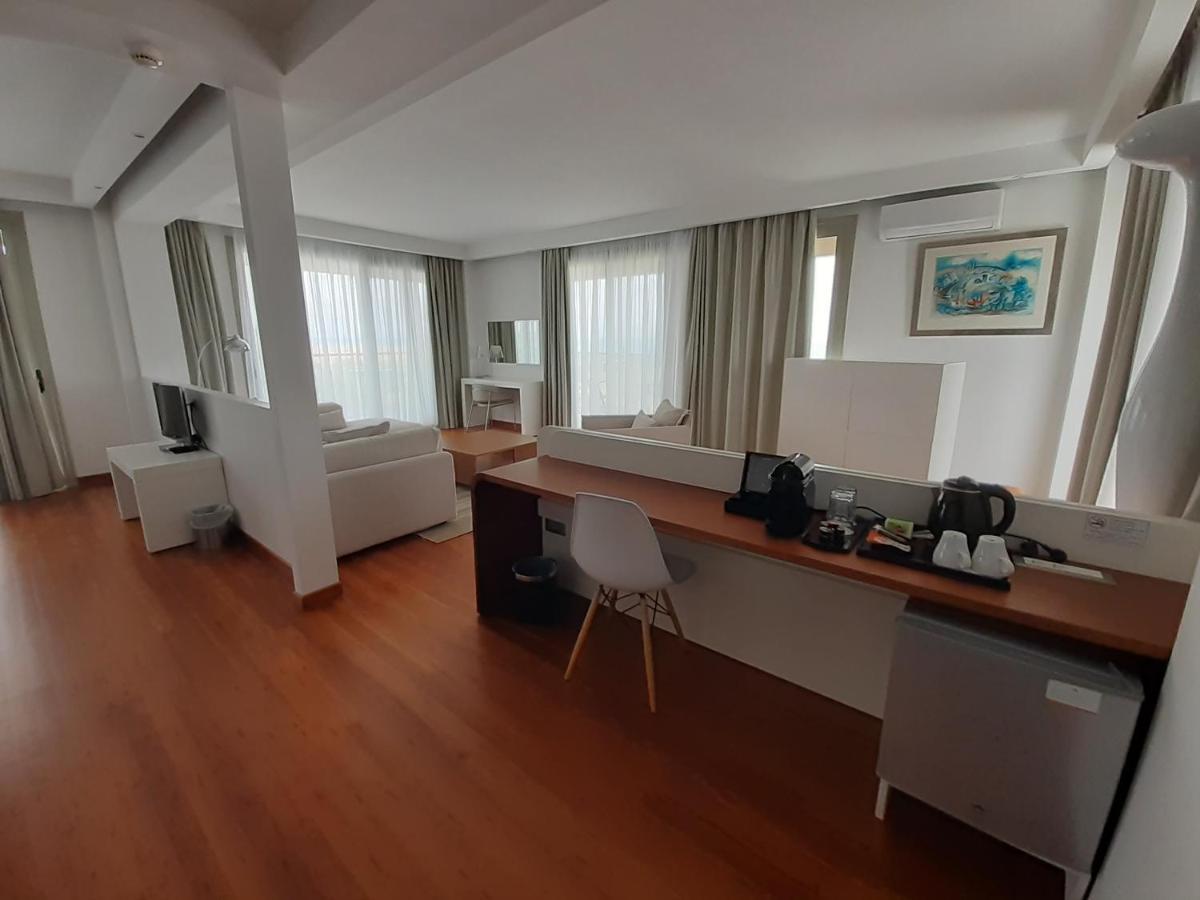 Buca Beachclub Resort (Adults Only) Messíni 외부 사진